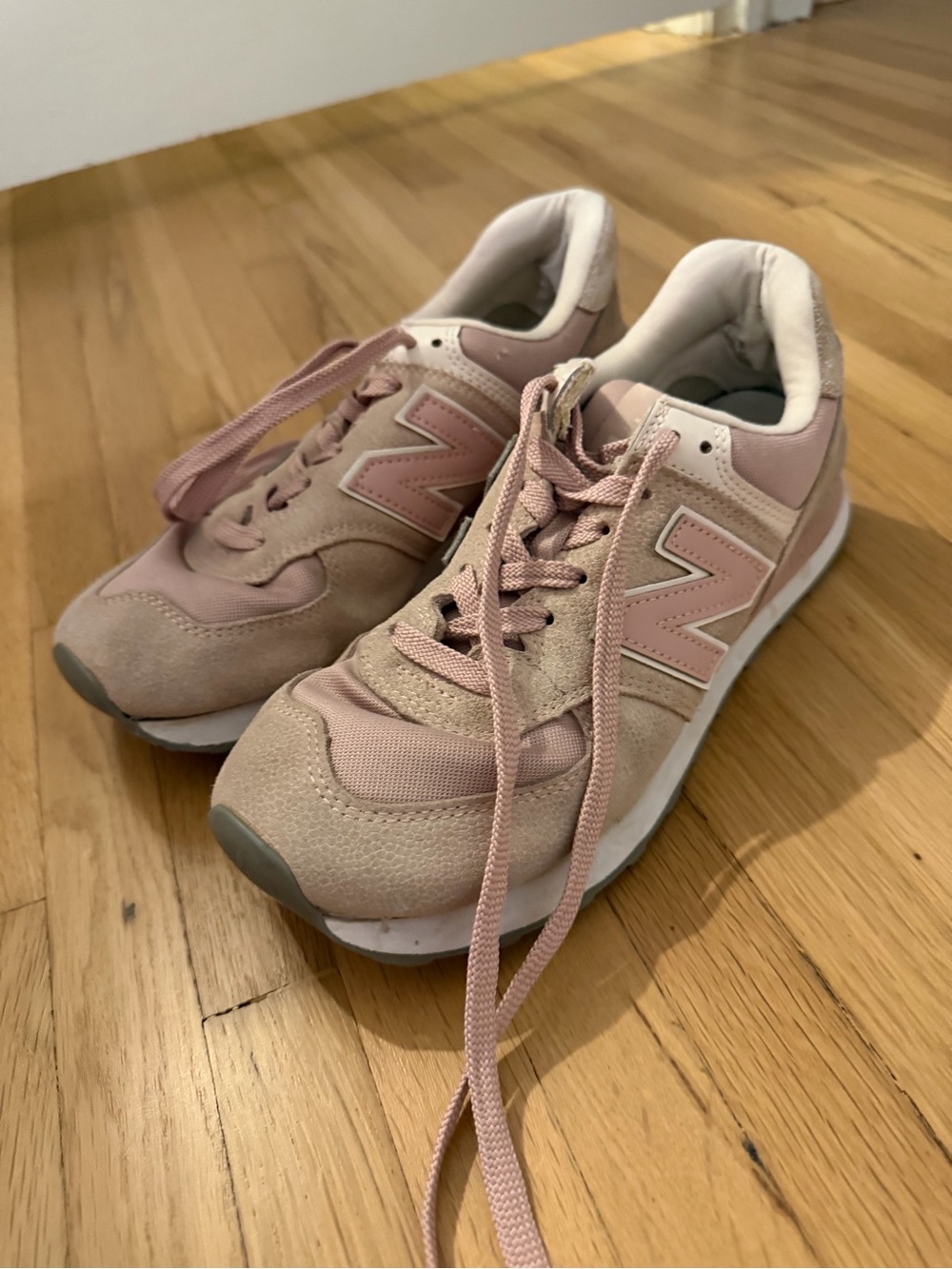 New Balance Women’s Blush Pink Casual Sneakers